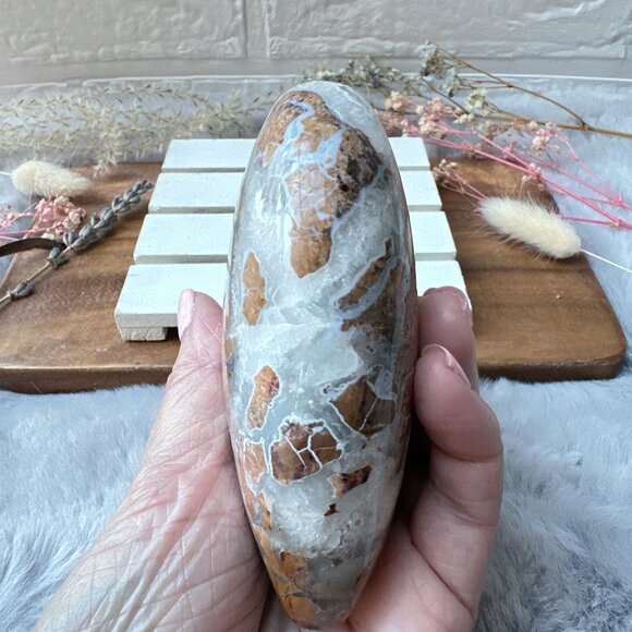 Beautiful Brecciated Jasper with Quartz and Druzy Heart - Picture 5 of 6